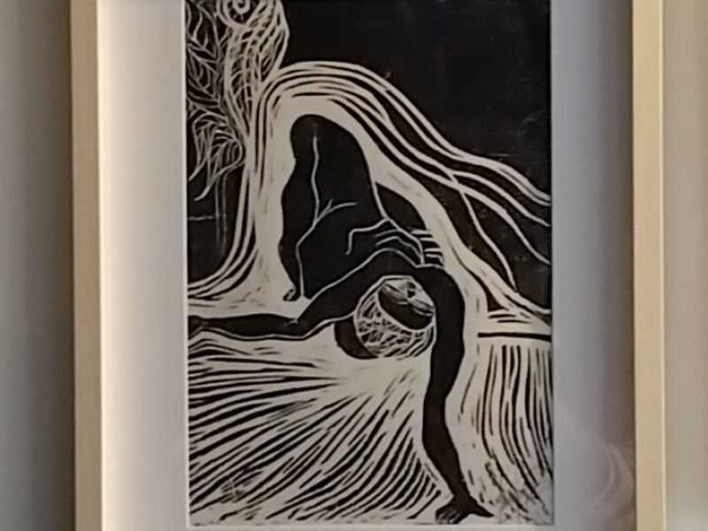 Femme_source/ Gravure